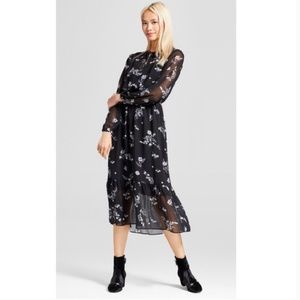🔴SOLD🔴 WHOWHATWEAR Midi Floral Blk Dress